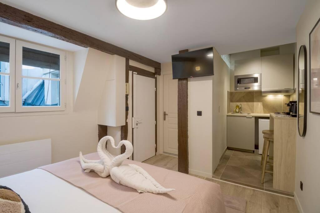 Appartement Studio 2pers # Ile St Louis # Bord De Seine Parijs